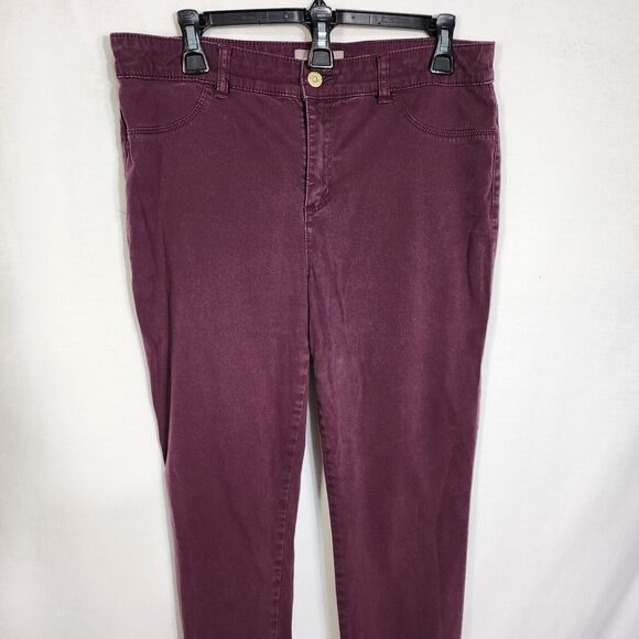 Chico's Woman's Jeans Size 1 Medium 8 Microsand Sateen Girlfriend Tapered Purple - Picture 3 of 9